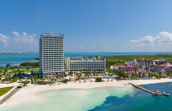 Airport transfer to Breathless Cancún Soul Resort & Spa
