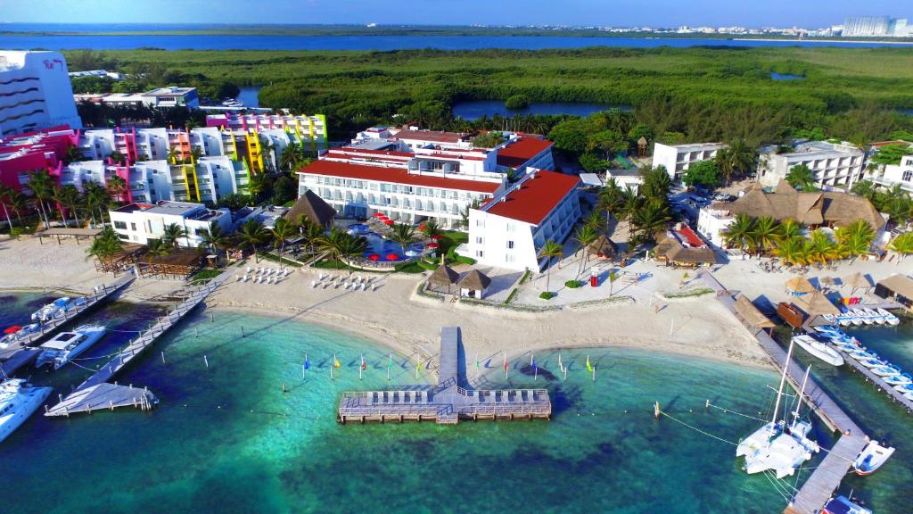 Cancun private shuttle to Cancun Bay Resort
