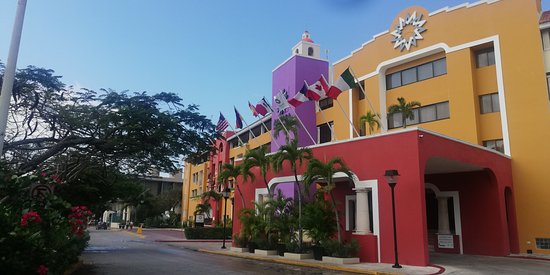 Cancun shuttle to Adhara Hacienda Cancun